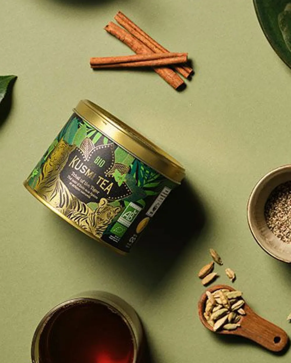 Kusmi Tea Tchaï of the Tiger Thé noir d'Inde bio aux épices< Thé Noir | Thés Et Infusions D'hiver